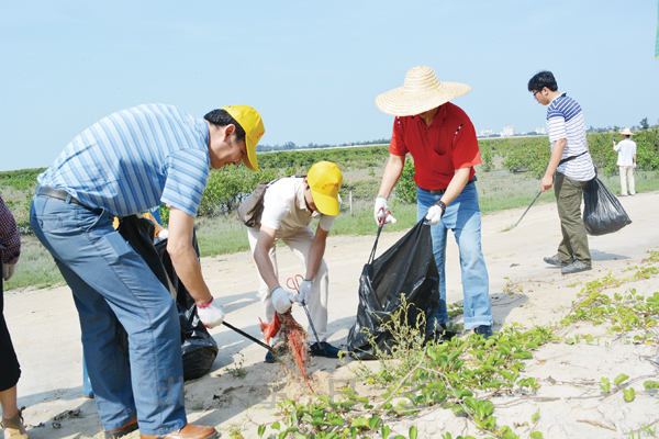 �������V������������