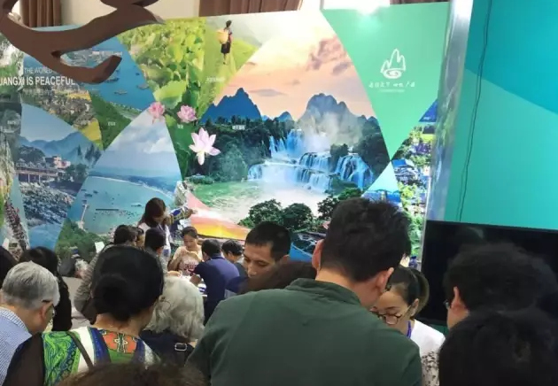 �����������V������������