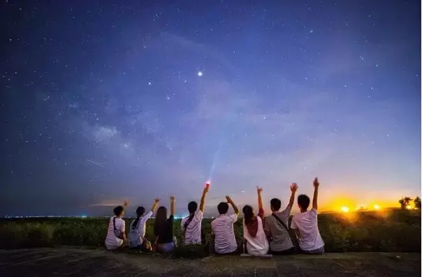 �����������V������������