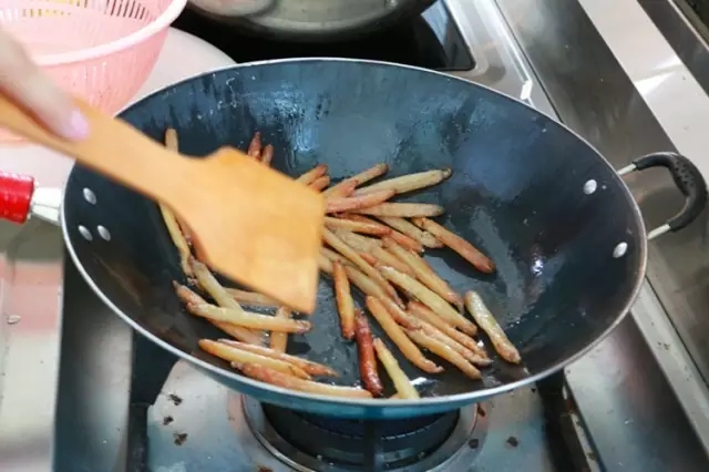 �������V������������