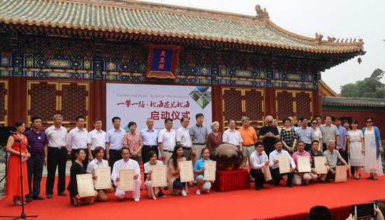 �����������V������������