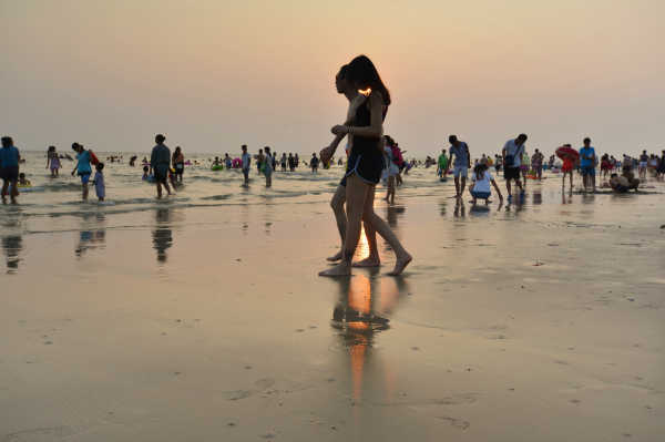 �������V������������