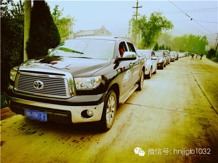 長(zhǎng)長(zhǎng)的車隊(duì)，每次活動(dòng)都是這么給力！