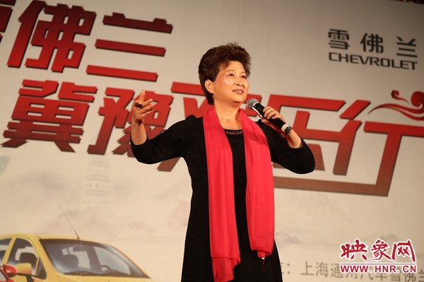 張春榮演唱的《香魂女》選段，博得觀眾陣陣掌聲。