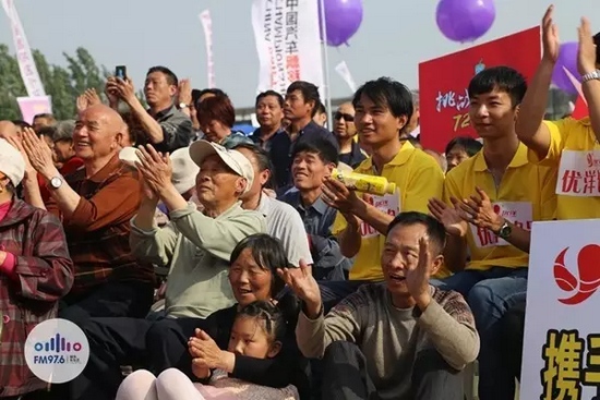 看你們的表情就知道，你們?cè)谙?，再?lái)一段！
