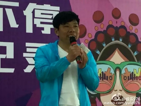 見證挑戰(zhàn)的戲迷代表陳紅森講述自己和戲曲的故事、見證歷史時刻的心情。
