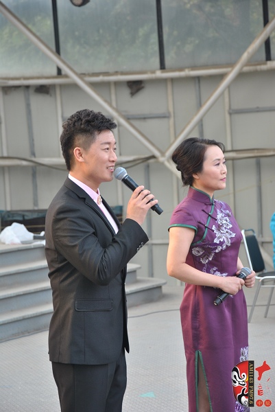 河南電臺戲曲廣播著名主持人池城、曉琴表演詩朗誦《一塊常香的玉》