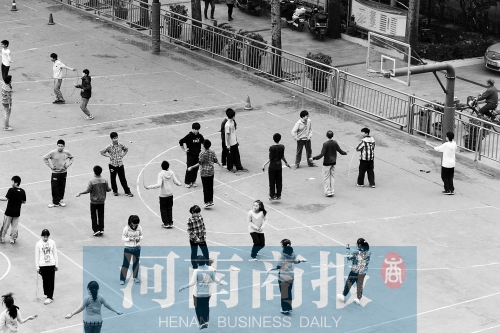 有學校擔心，個人進校園鍛煉，安全隱患大