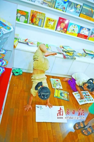 　由于有的孩子自控力差，造成圖書損壞。 南方日報記者 王云攝