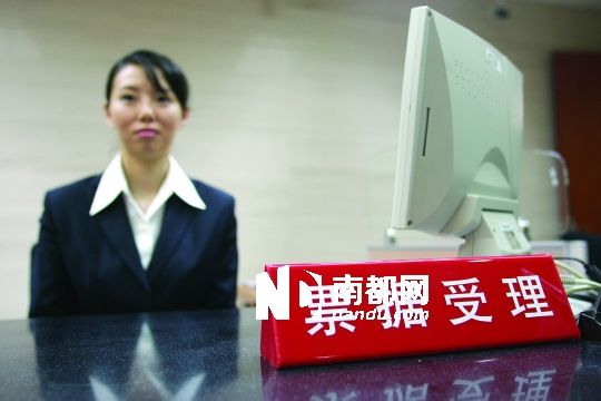 多個(gè)商業(yè)銀行上半年票據(jù)業(yè)務(wù)均十分激進(jìn)。IC供圖