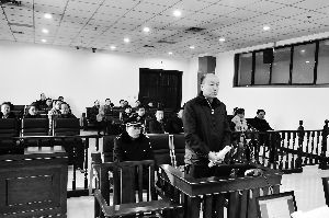 顏承魯庭審現(xiàn)場。資料照片