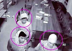 印度警方15日說，當(dāng)局已確認(rèn)涉嫌輪奸七旬修女的部分嫌疑人身份，正懸賞10萬盧比（約1500美元）通緝