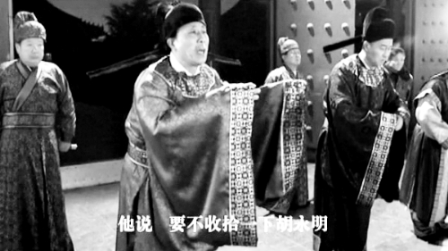 微電影中，“權貴人士”對“胡永明”多加陷害 視頻截圖