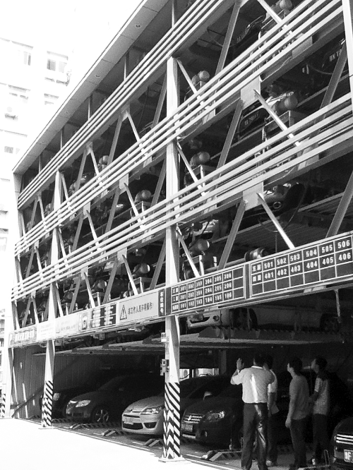 　鄭州新建的28座立體車庫(kù)，多數(shù)沒有規(guī)劃許可證