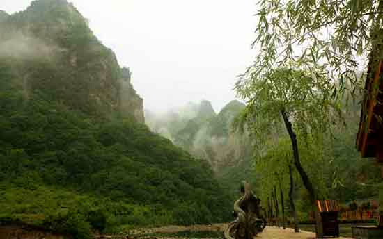 雨后蟒河，美到窒息，這個feel倍爽!