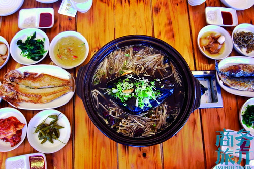 島上著名的養(yǎng)生大餐。