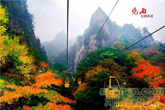 深秋去堯山賞紅葉、泡溫泉、拜大佛
