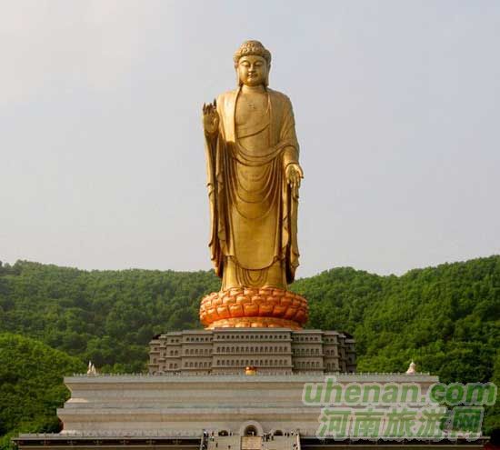 深秋去堯山賞紅葉、泡溫泉、拜大佛