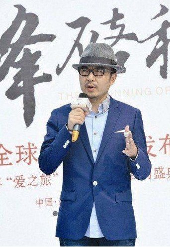 汪涵自曝年薪30萬。