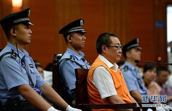 西安市中級人民法院今天（8月30日）公開開庭審理被告人楊達(dá)才受賄、巨額財產(chǎn)來源不明一案