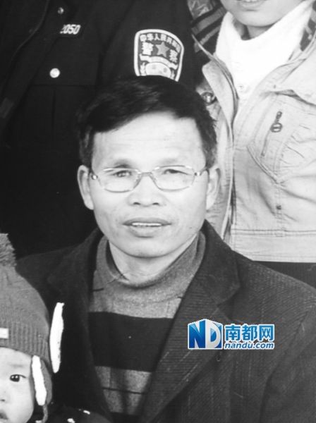 偷拍縣長收禮的萬載縣人汪冬根。　圖片由當(dāng)事人家屬提供