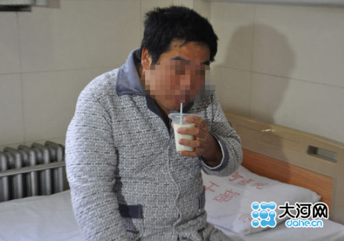 5月7日8時許，開封H7N9患者馬某在病房吃早餐。