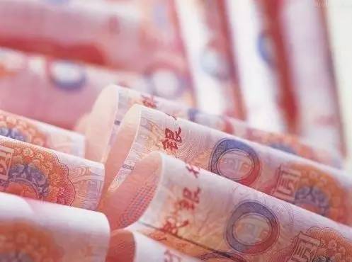 對增收潛力大、帶動能力強的7大群體（技能人才、新型職業(yè)農(nóng)民、科研人員、小微企業(yè)創(chuàng)業(yè)者、企業(yè)經(jīng)營管理人、基層干部隊伍、有勞動能力困難群體）實施激勵計劃，推出差別化收入分配激勵政策，帶動城鄉(xiāng)居民實現(xiàn)總體增收。