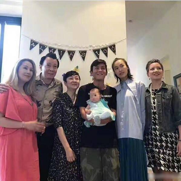 陳冠希女兒首曝光 陳冠希女友是誰？秦舒培個人資料照片家庭背景