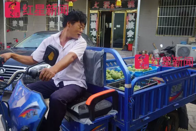 文玩核桃遇冷由幾萬(wàn)一對(duì)降到5元沒人要？商戶否認(rèn)