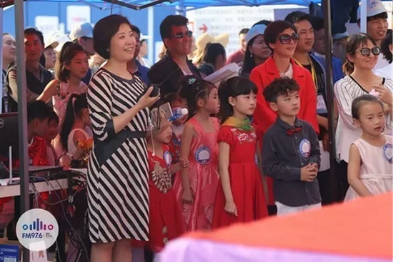 等等，這畫風(fēng)轉(zhuǎn)變太快我不明白了，看見啥了突然這么高興？