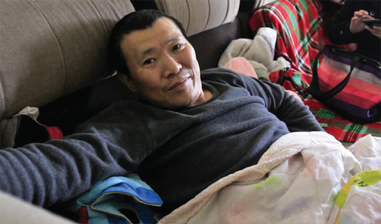 11月11日，李剛病情再次惡化，在眾多朋友的鼓勵下，他將再赴西安進行手術(shù)治療