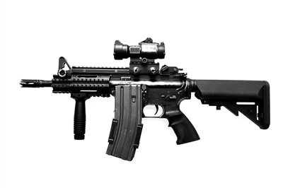 M16步槍，全槍長：986mm，空槍重：3.26公斤，戰(zhàn)斗全重：4公斤，最大有效射程：800米