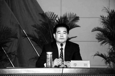 濮陽市委常委、市委政法委書記李剛