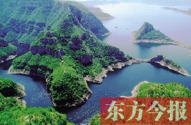 碧水藍天有綠色,是濟源人生活的愿望。如今,正是因為濟源有山有水,綠樹成蔭,很多在外工作的濟源人慢慢選擇回家鄉(xiāng)買房定居。