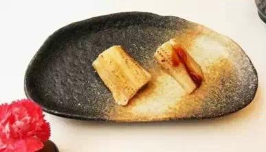 就一點兒紫菜跟生魚片 日料沒吃什么為啥還那么貴？