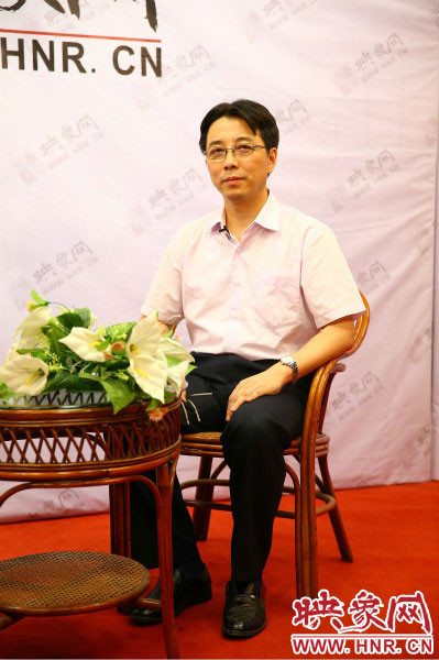 南京大學(xué)河南招生組負(fù)責(zé)人武港山教授。