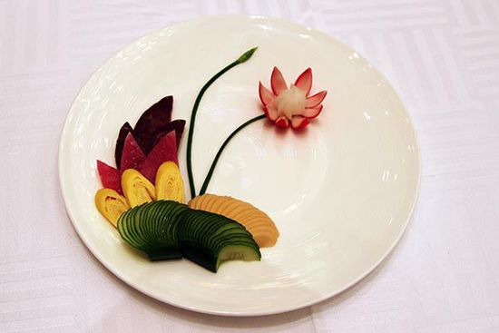 迎賓冷盤“洋花蘿卜”。 花惠生 供圖