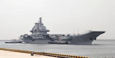 遼寧艦是我國海軍第一艘航母，新型航母將會比它更大更先進。