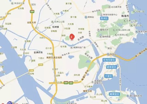 以此前的格力康樂園為例。在2005年，格力電器就已出資2億元，建立員工生活區(qū)——格力康樂園。該生活園區(qū)建筑面積達12萬平方米以上，可容納員工10000多人。后來，斥資4億的康樂園二期也已經(jīng)投入使用。