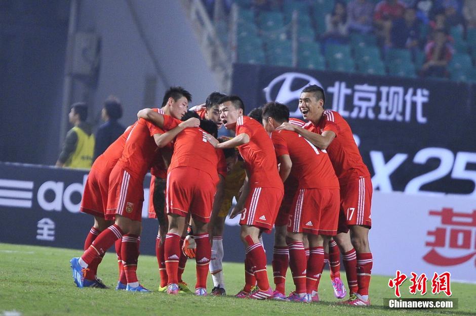 2014足球友誼賽 國(guó)足3-0勝泰國(guó)了結(jié)“1-5”恩怨