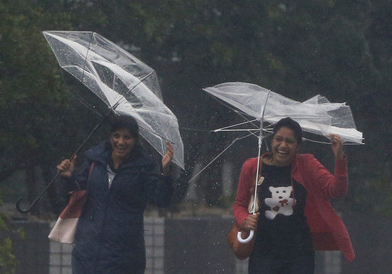 19號臺風(fēng)在日本登陸，帶來強降雨。