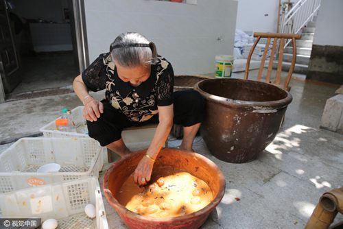 賣(mài)鴨蛋月入十幾萬(wàn)