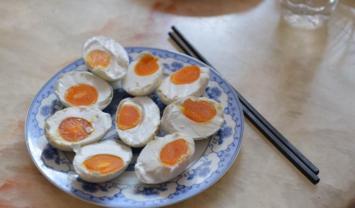 賣(mài)鴨蛋月入十幾萬(wàn)