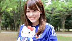 高清圖：甜美?；ㄖ囀澜绫?穿著球衣力挺日本
