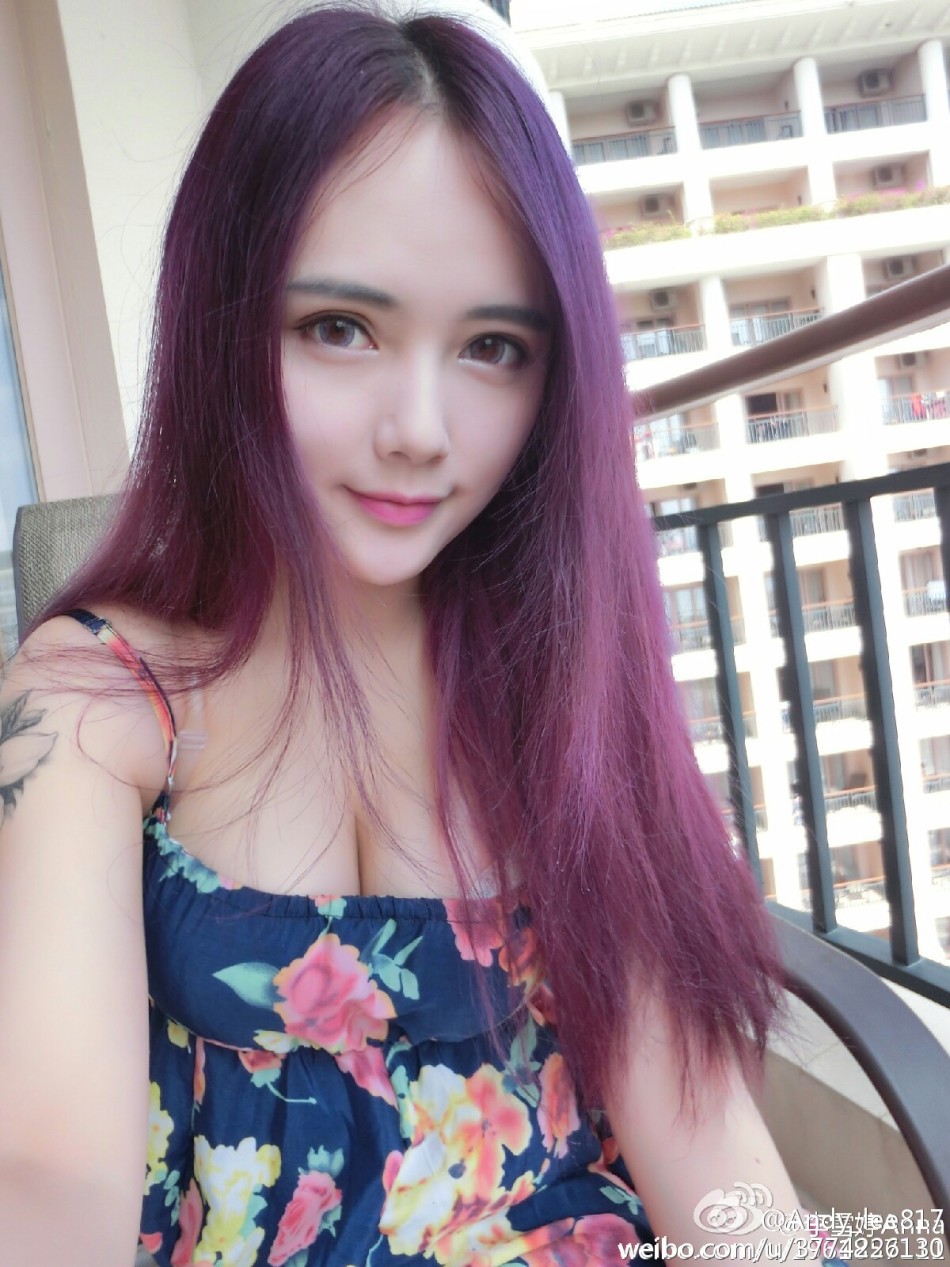 湖大21歲?；ㄇ巴购舐N無懼走光